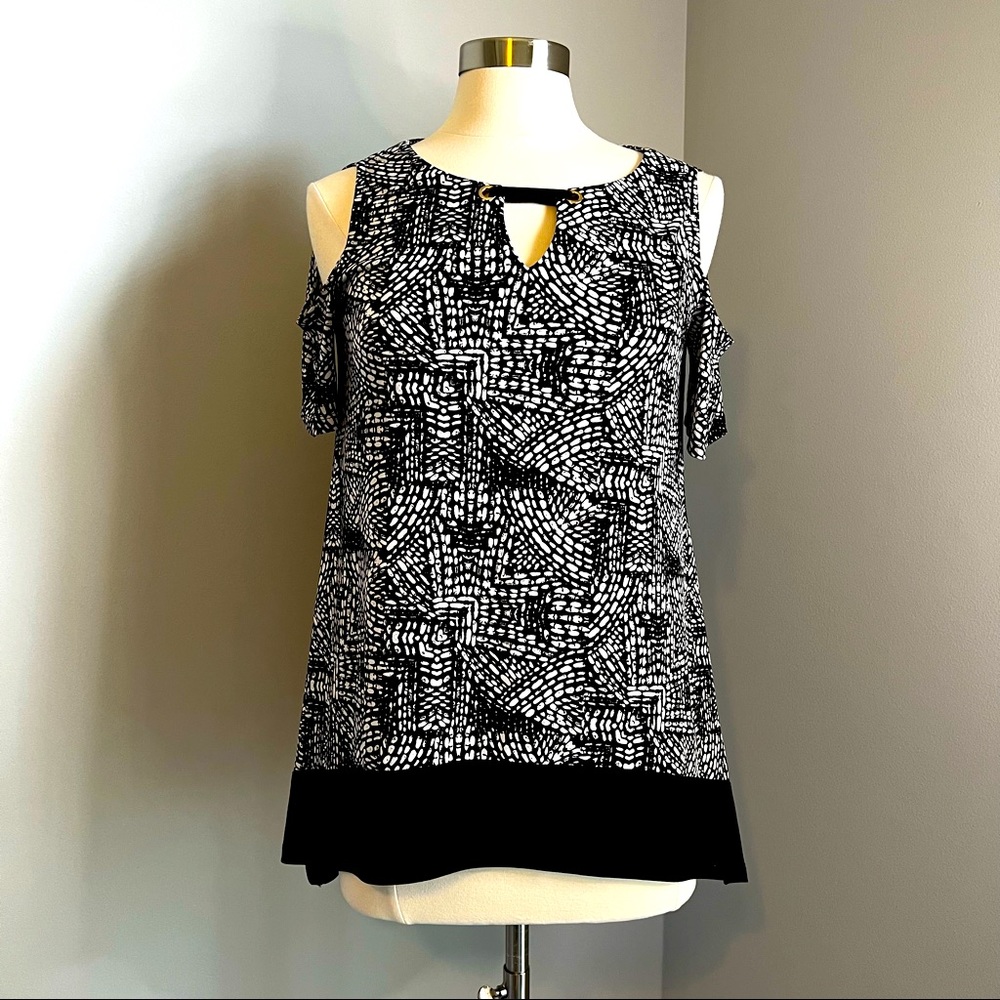 Rafaella Small Black White Cold Shoulder Asymmetrical Hem Tunic Top Blouse